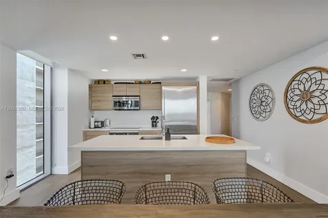 16385 Biscayne Boulevard North Miami Beach FL 33160