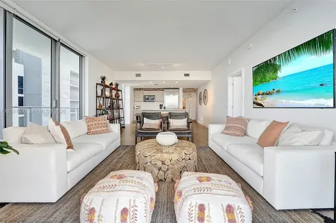 16385 Biscayne Boulevard North Miami Beach FL 33160