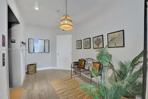 16385 Biscayne Boulevard North Miami Beach FL 33160