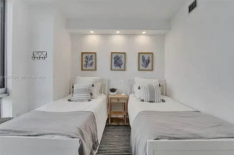 16385 Biscayne Boulevard North Miami Beach FL 33160