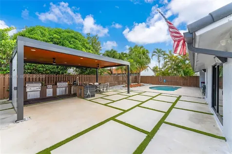 15842 SW 105th Street Miami FL 33196