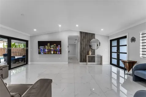 15842 SW 105th Street Miami FL 33196