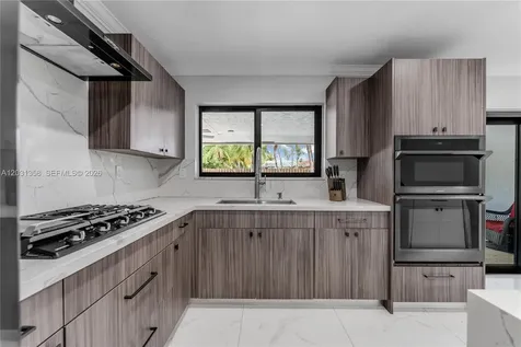 15842 SW 105th Street Miami FL 33196