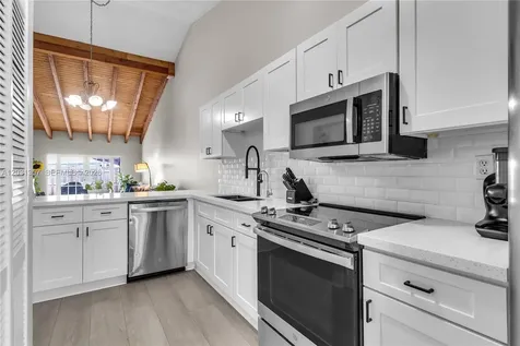 2330 Plum Court Pembroke Pines FL 33026