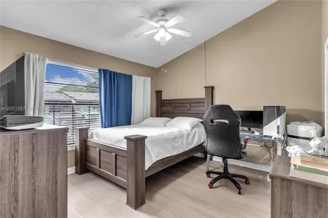 2330 Plum Court Pembroke Pines FL 33026