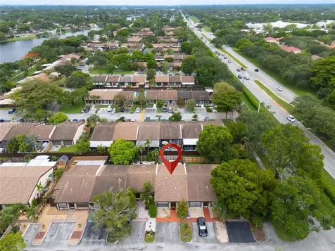2330 Plum Court Pembroke Pines FL 33026