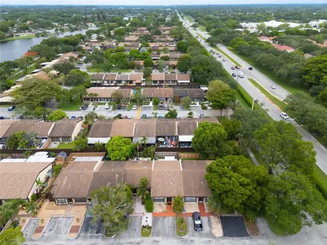 2330 Plum Court Pembroke Pines FL 33026