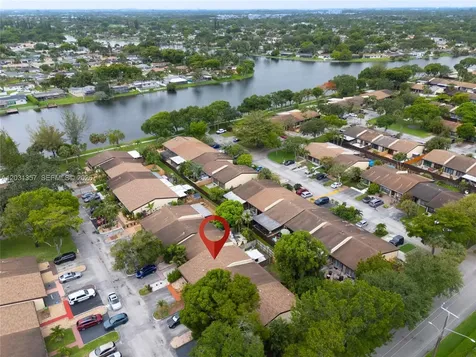 2330 Plum Court Pembroke Pines FL 33026