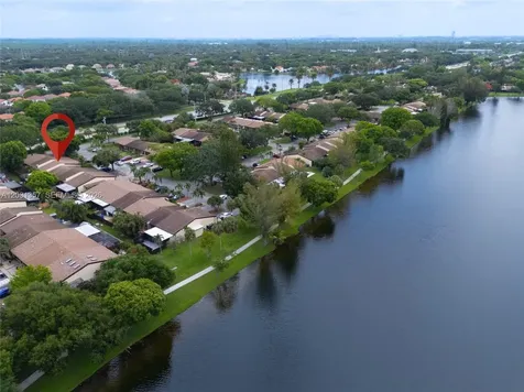 2330 Plum Court Pembroke Pines FL 33026