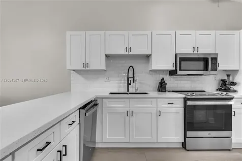 2330 Plum Court Pembroke Pines FL 33026