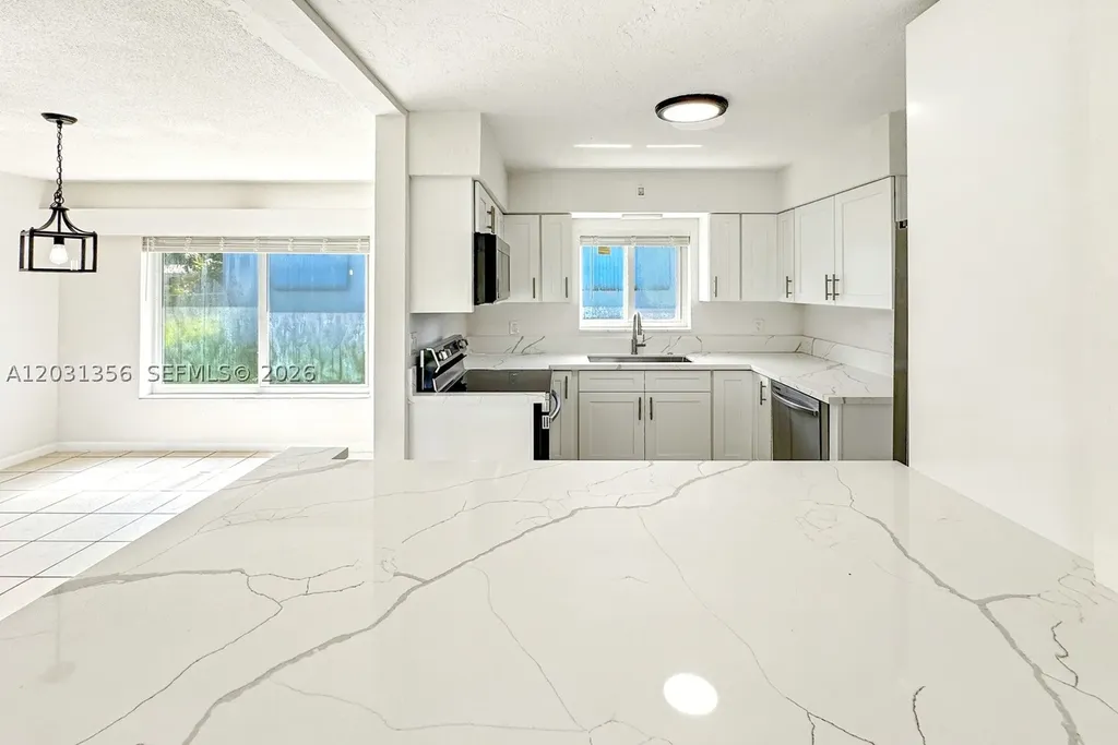231 NE 16th Avenue Pompano Beach FL 33060