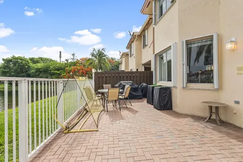 11431 NW 68th Terrace Doral FL 33178