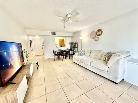 1341 SE 3rd Avenue Dania Beach FL 33004