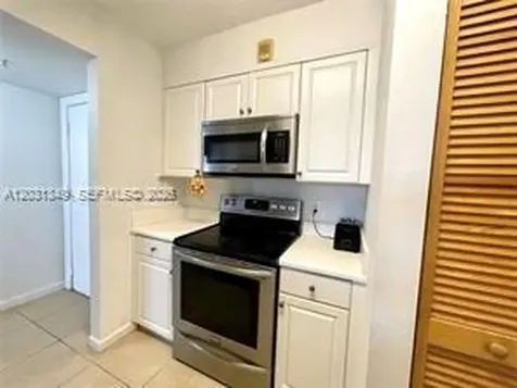1341 SE 3rd Avenue Dania Beach FL 33004