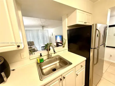 1341 SE 3rd Avenue Dania Beach FL 33004