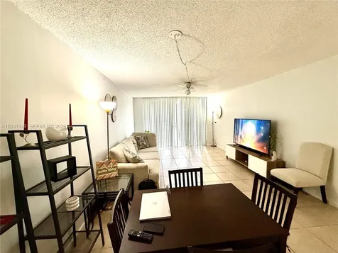 1341 SE 3rd Avenue Dania Beach FL 33004
