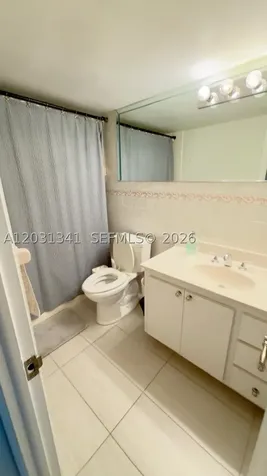5555 Collins Avenue Miami Beach FL 33140