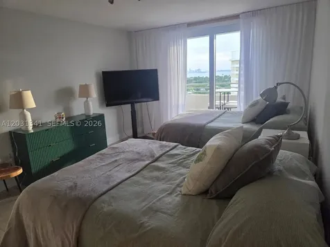 5555 Collins Avenue Miami Beach FL 33140