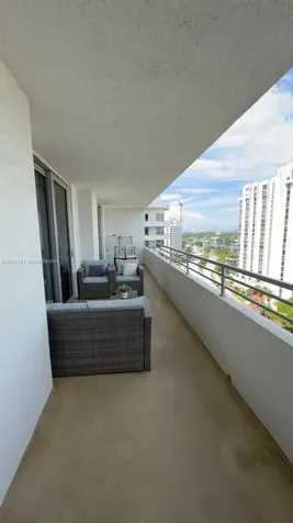 5555 Collins Avenue Miami Beach FL 33140