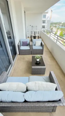 5555 Collins Avenue Miami Beach FL 33140