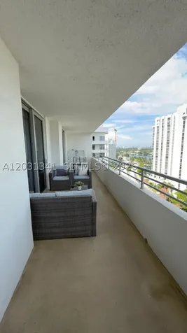 5555 Collins Avenue Miami Beach FL 33140