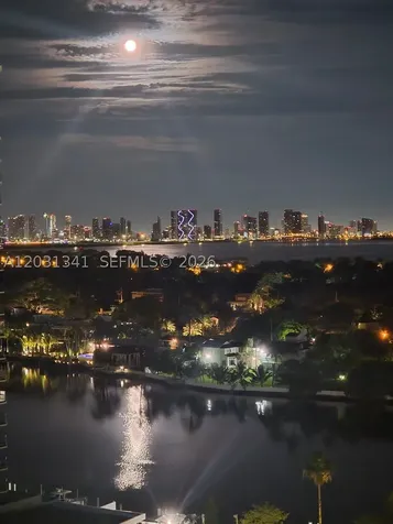 5555 Collins Avenue Miami Beach FL 33140