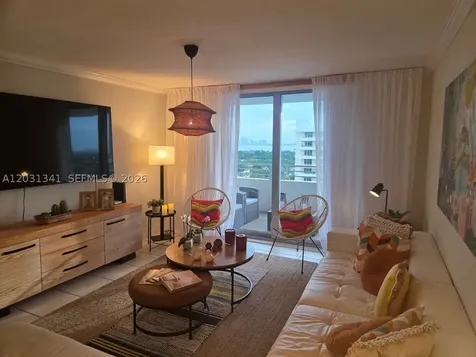 5555 Collins Avenue Miami Beach FL 33140