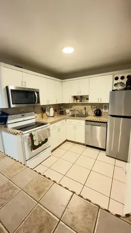 5555 Collins Avenue Miami Beach FL 33140