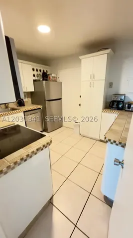 5555 Collins Avenue Miami Beach FL 33140