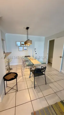 5555 Collins Avenue Miami Beach FL 33140