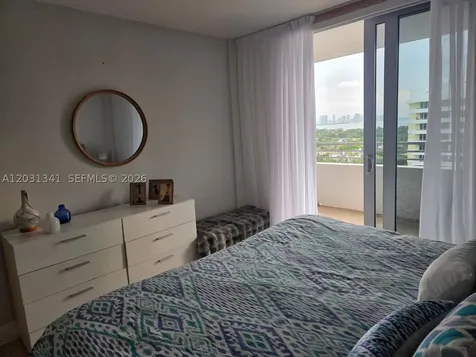 5555 Collins Avenue Miami Beach FL 33140
