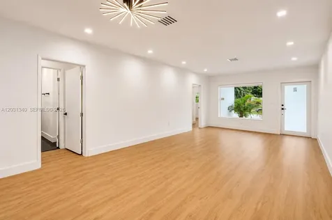 8819 Dickens Avenue Surfside FL 33154
