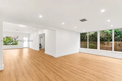 8819 Dickens Avenue Surfside FL 33154