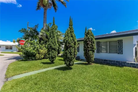 2700 NW 52nd Court Tamarac FL 33309