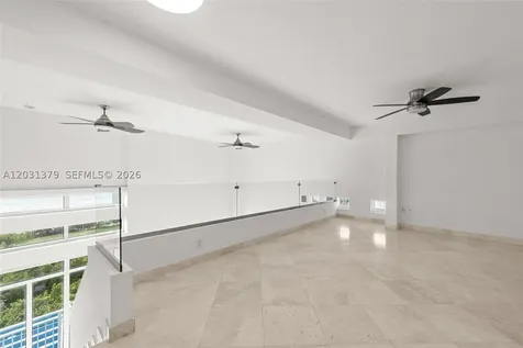 7600 Collins Avenue Miami Beach FL 33141