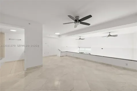 7600 Collins Avenue Miami Beach FL 33141