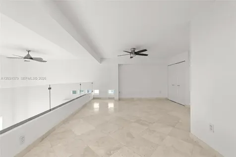 7600 Collins Avenue Miami Beach FL 33141