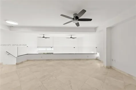7600 Collins Avenue Miami Beach FL 33141