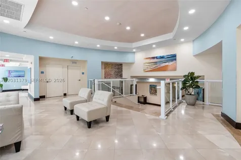 7600 Collins Avenue Miami Beach FL 33141