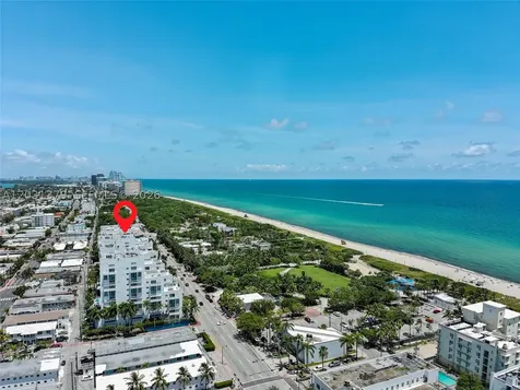 7600 Collins Avenue Miami Beach FL 33141