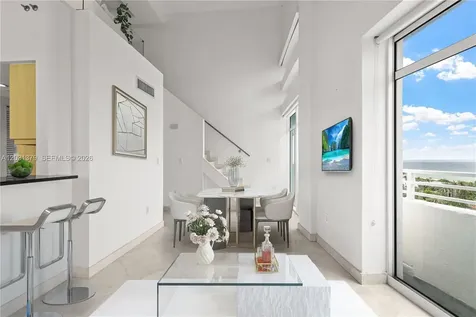 7600 Collins Avenue Miami Beach FL 33141
