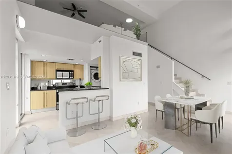 7600 Collins Avenue Miami Beach FL 33141