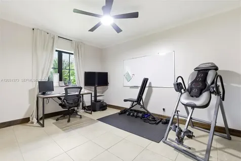 172 NW 90th Street El Portal FL 33150