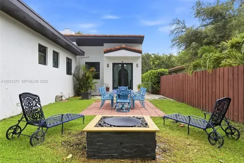 172 NW 90th Street El Portal FL 33150
