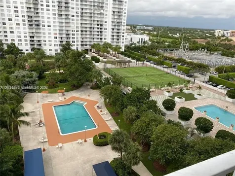 2851 NE 183 Street Aventura FL 33160
