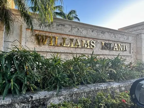 2851 NE 183 Street Aventura FL 33160