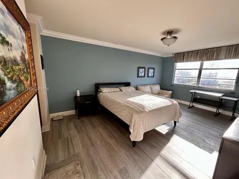 2851 NE 183 Street Aventura FL 33160