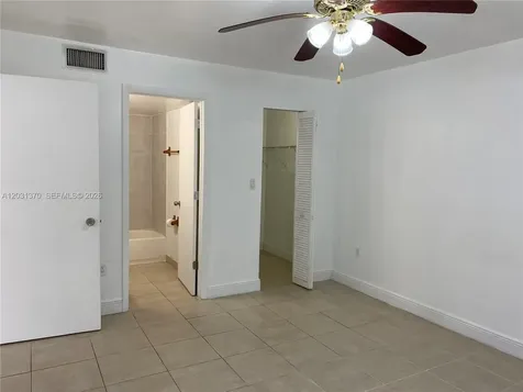 7075 NW 186th Street Hialeah FL 33015