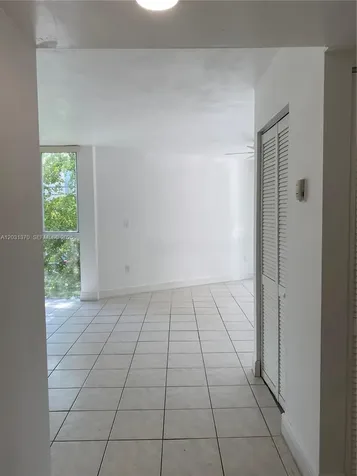 7075 NW 186th Street Hialeah FL 33015