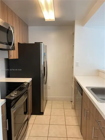 7075 NW 186th Street Hialeah FL 33015